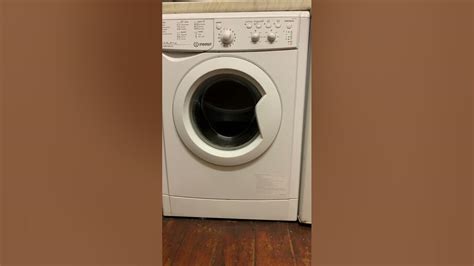 indesit washing machine spinning